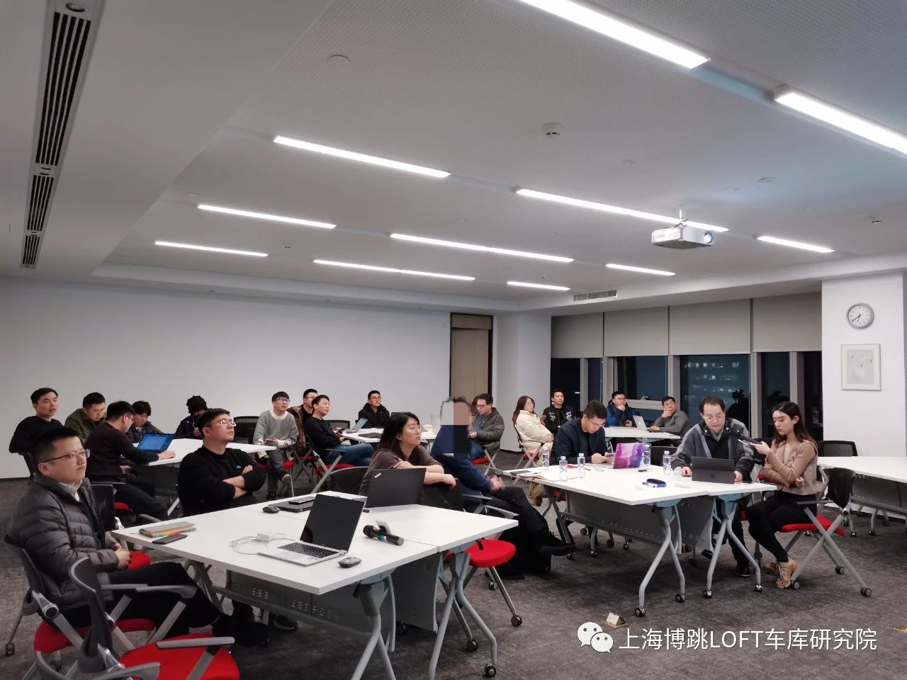 赤峰杭州LOFT车库专题会